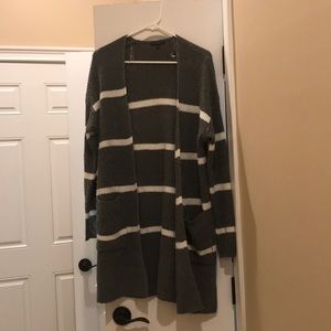 Long cardigan, size small